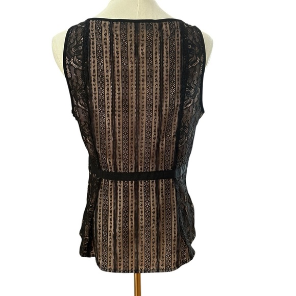 Women's 6 Black Lace Whimsical Goth Flare Sleeveless Party Cocktail Career Top - Picture 5 of 6